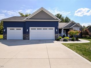 401 Cherry Rdg, Tallmadge, OH 44278