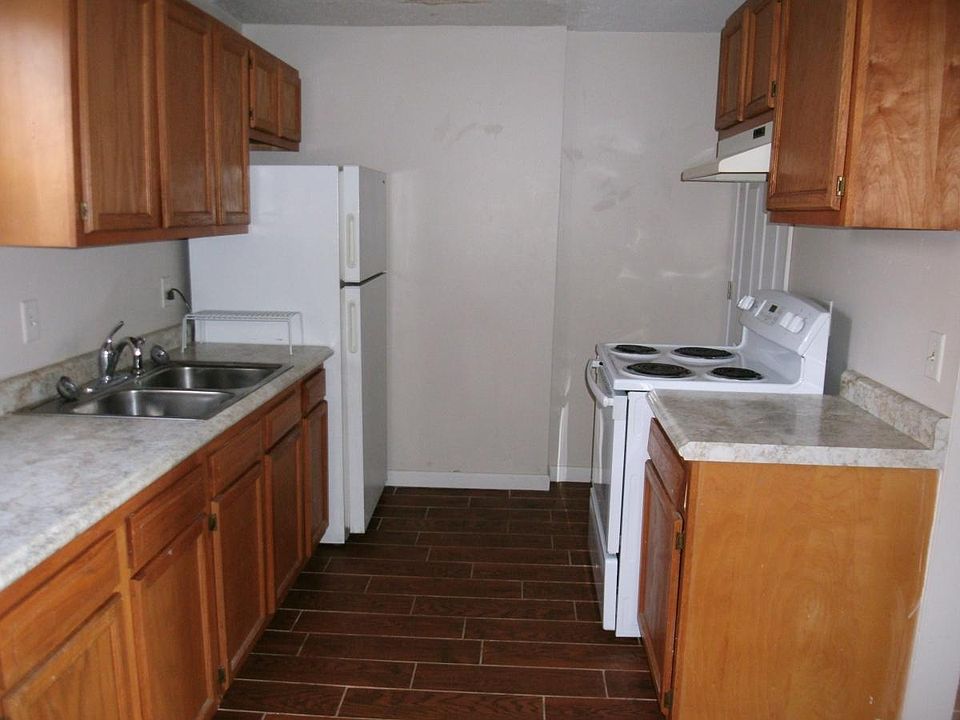 2nd image of 1306 E 38th St