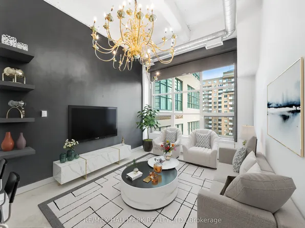 135 Dalhousie St, Toronto, ON