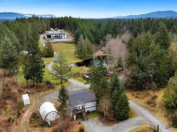 2nd image of 5621 Hanks Rd