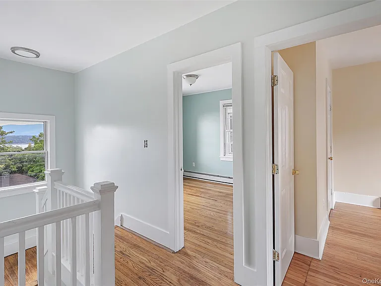 492 Liberty St — Photo 39