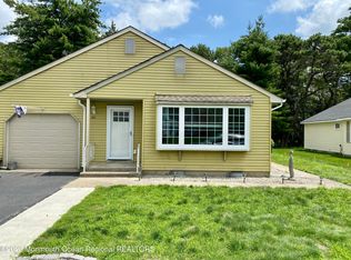 25 Ashley Rd, Manchester Township, NJ 08759