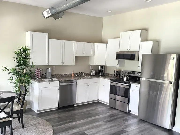 1221 E Lincoln Ave #A — Photo 16