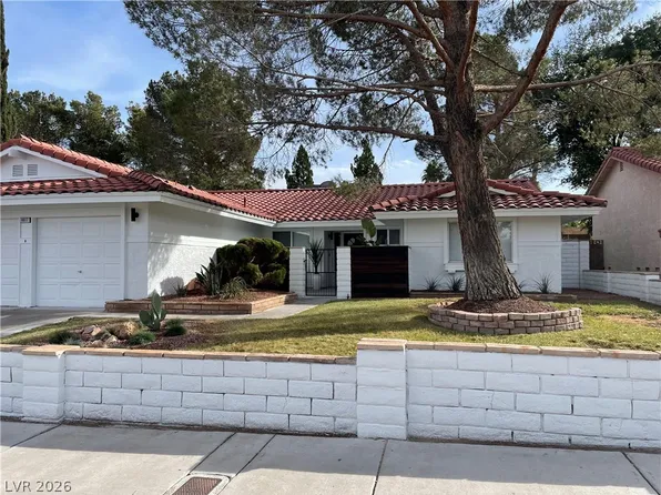 8817 Pesaro Dr, Las Vegas, NV 89117