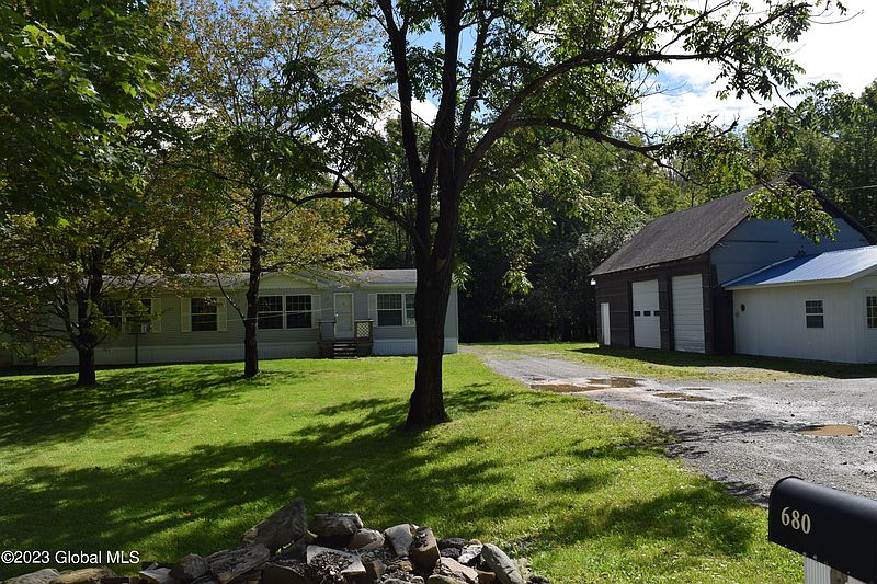 3rd image of 680 Babcock Lake Road