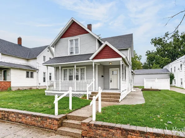1049 2nd St NW, Grand Rapids, MI 49504