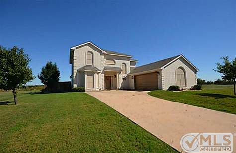 1st image of 215 Nocona Dr