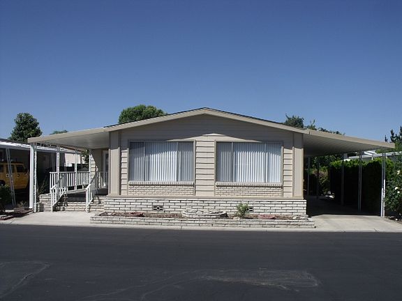 2nd image of 2230 Lake Park Dr Space 180