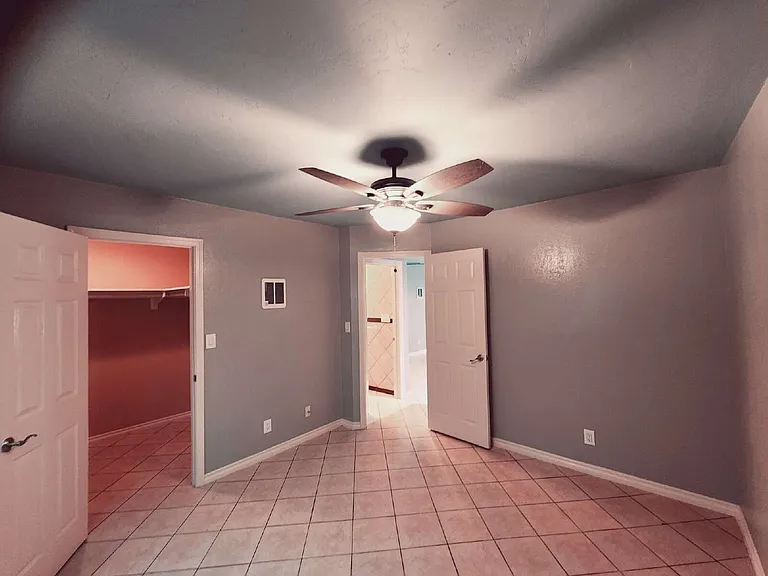 4246 Van Dyke Ave #2 — Photo 8