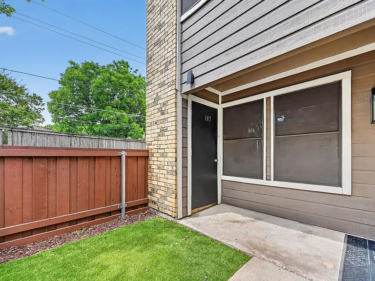 9170 Forest Ln #107 — Photo 20