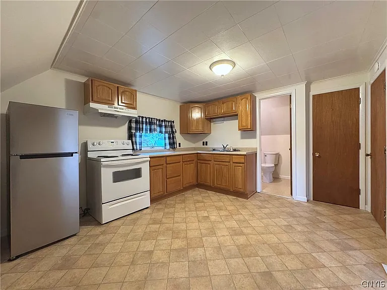 843 Davidson St #2F — Photo 7