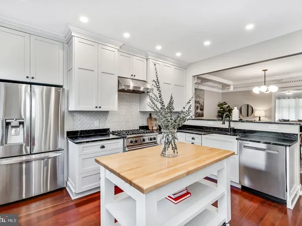 4633 Hazel Ave, Philadelphia, PA 19143