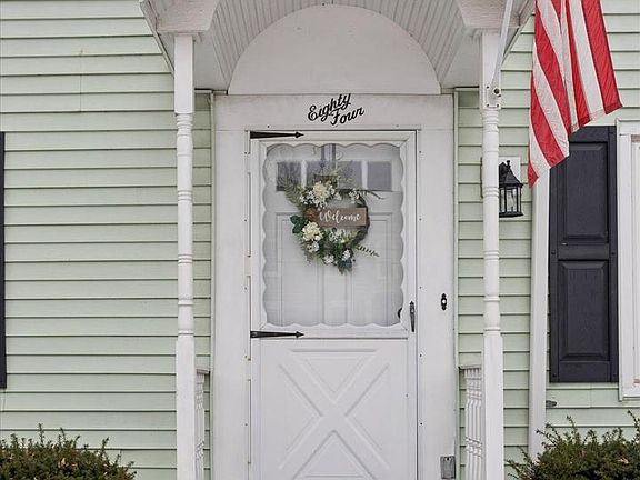 3rd image of 84 W Schuylkill Rd