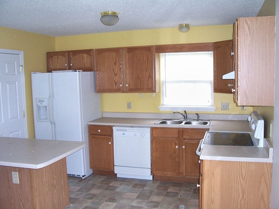 2nd image of 1315 E Fairview Ave