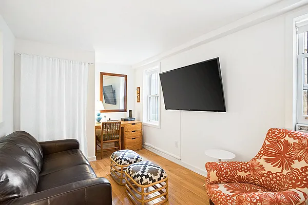 Sold by Compass | media 37