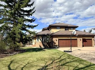 730 Estate Dr, Strathcona County, AB T8B 1M4