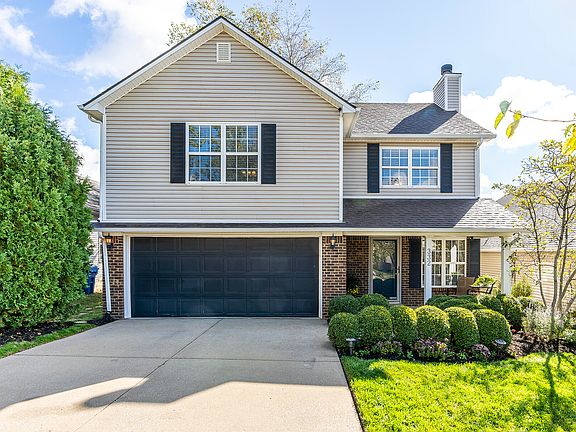 3rd image of 332 Silver Creek Way