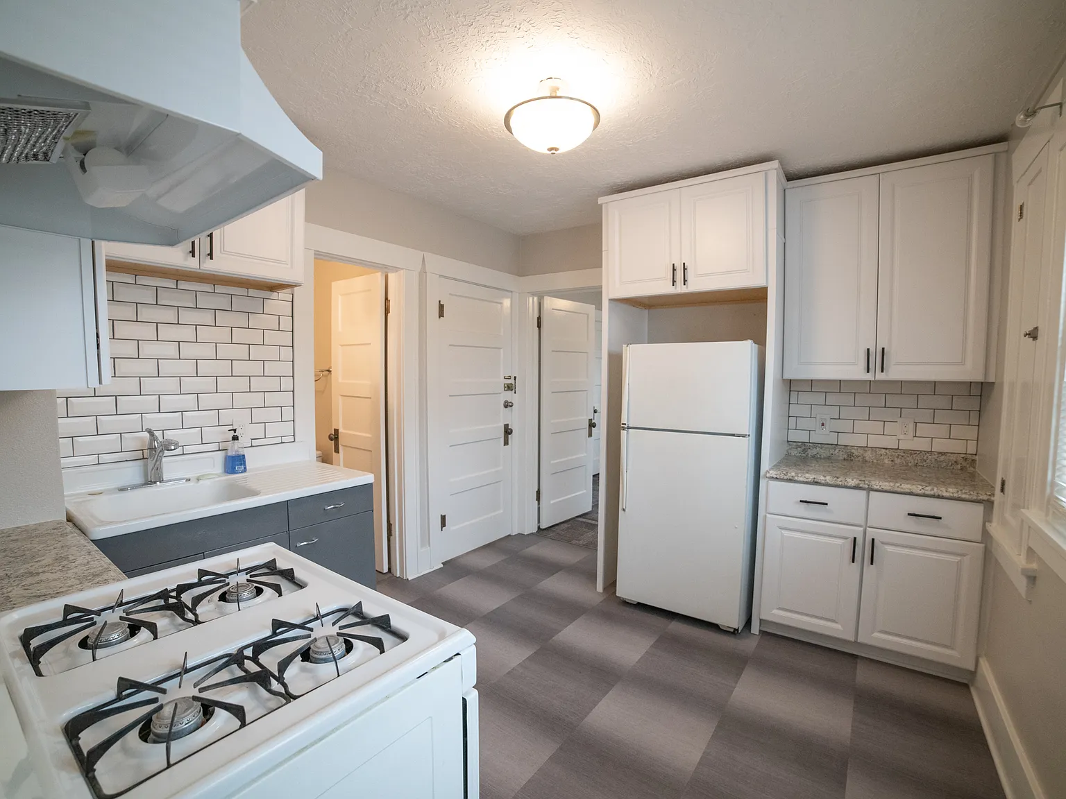 1 Bed/1 Bath Apartment — Photo 4