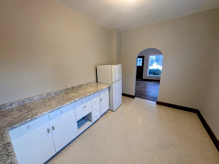 10 3rd Ave SW #1 — Photo 12