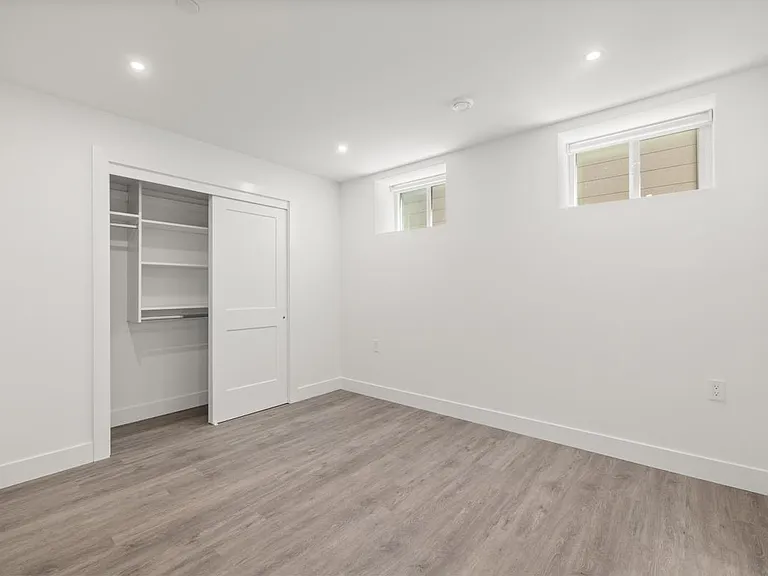 62 E 21st Ave #2 — Photo 9