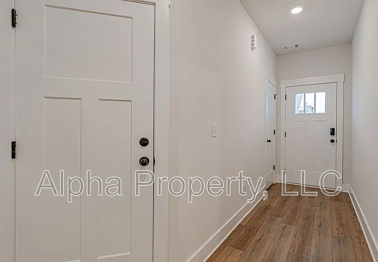 1554 Shallons Ct — Photo 4