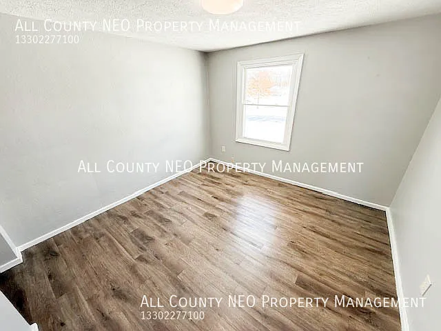 9584 Greenmeadow Rd #C — Photo 11