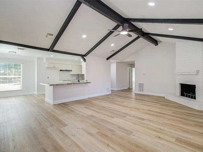 7026 Hidden Arbor Ln — Photo 6