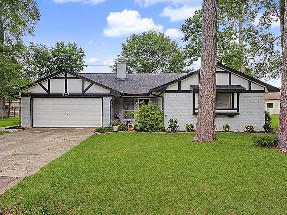 2nd image of 327 Fir Ridge Dr