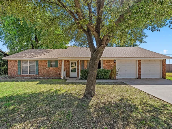 926 Rolling Hills Dr, Hewitt, TX 76643