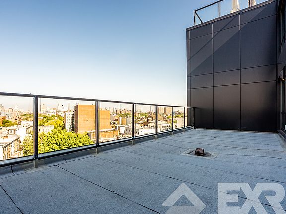 3rd image of 1134 Fulton St #T10