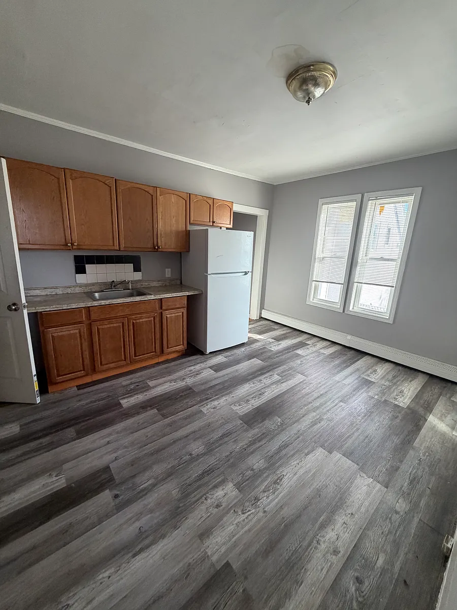 Building Photo - 43 Adams St #2