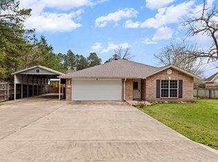 311 Peppertree Ln, Village Mills, TX 77663