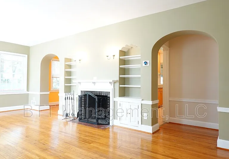 800 Maplewood Ave #1 — Photo 86