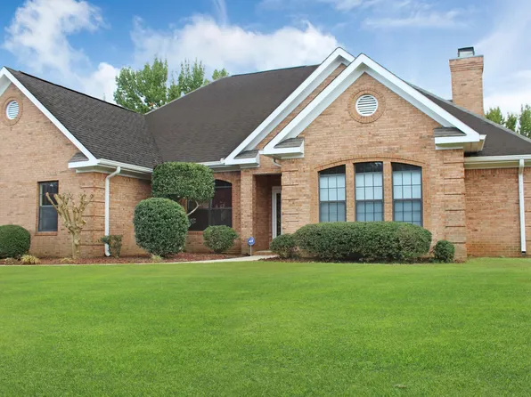 311 Jubilee Cir, Bonaire, GA 31005
