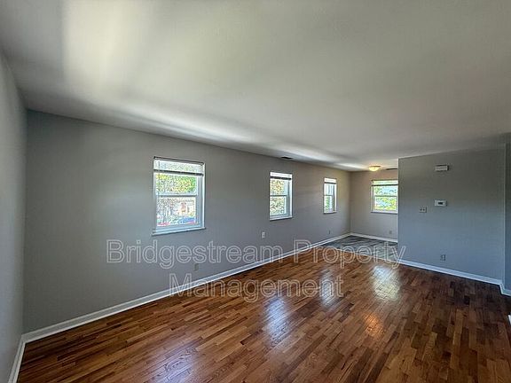 2nd image of 92 W Franklin St Unit 3