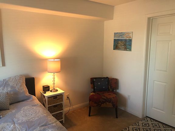 2nd image of 172 Branch St Unit 172