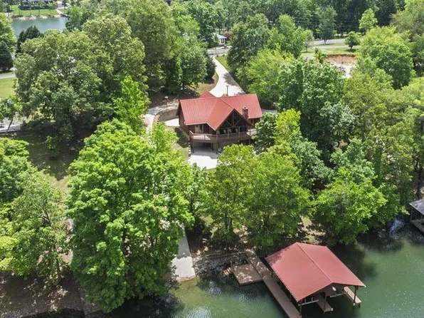 225 Lake Forest Ln, Spring City, TN 37381