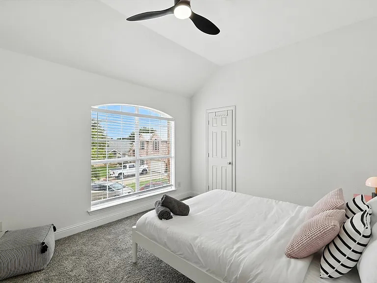 5795 Brighton Ct — Photo 43
