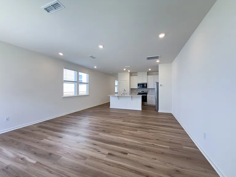 3015 Chrys St — Photo 36