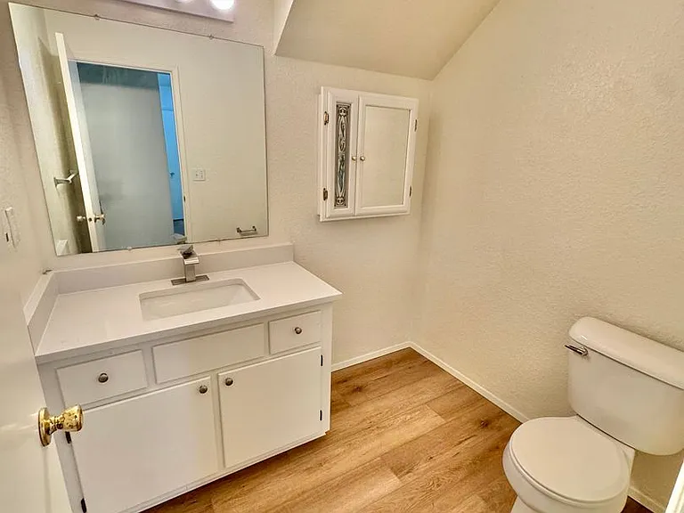 4701 NE 77th Ave #D-16 — Photo 15