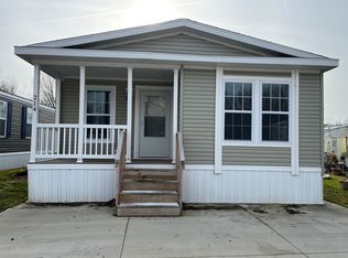 6610 Lear Nagle Rd #214, North Ridgeville, OH