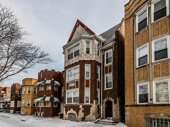 2nd image of 8233 S Marshfield Ave APT 3