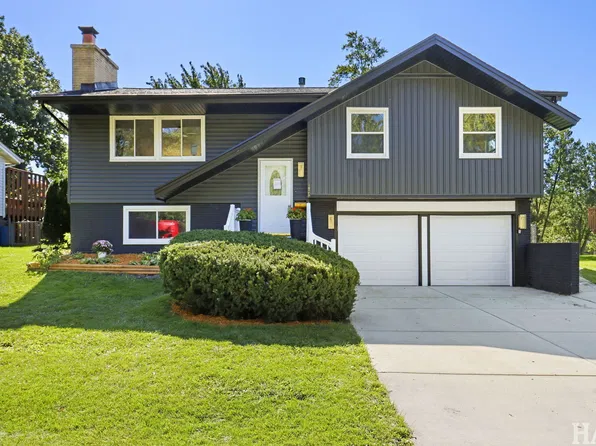 1425 Concord Ln, Schaumburg, IL 60193