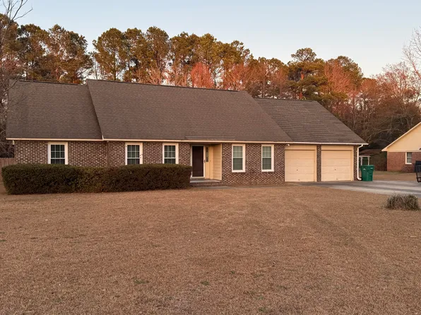 2705 Circleview Dr, Sumter, SC 29154