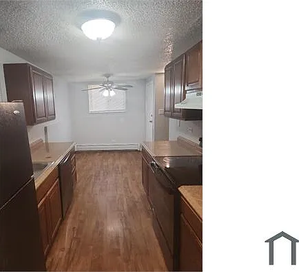 2190 S Holly St — Photo 4