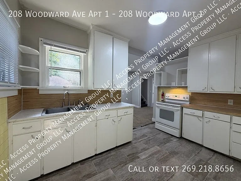 208 Woodward Ave #1 — Photo 13