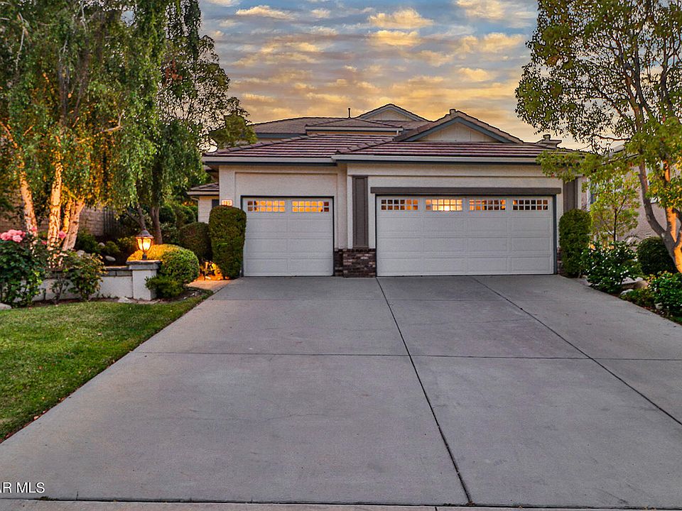 1st image of 385 Canyon Crest Dr