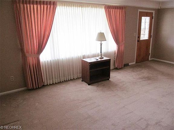 5th image of 12850 Gardenside Dr
