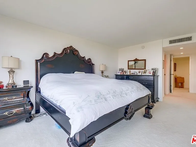 4337 Marina City #241 — Photo 19