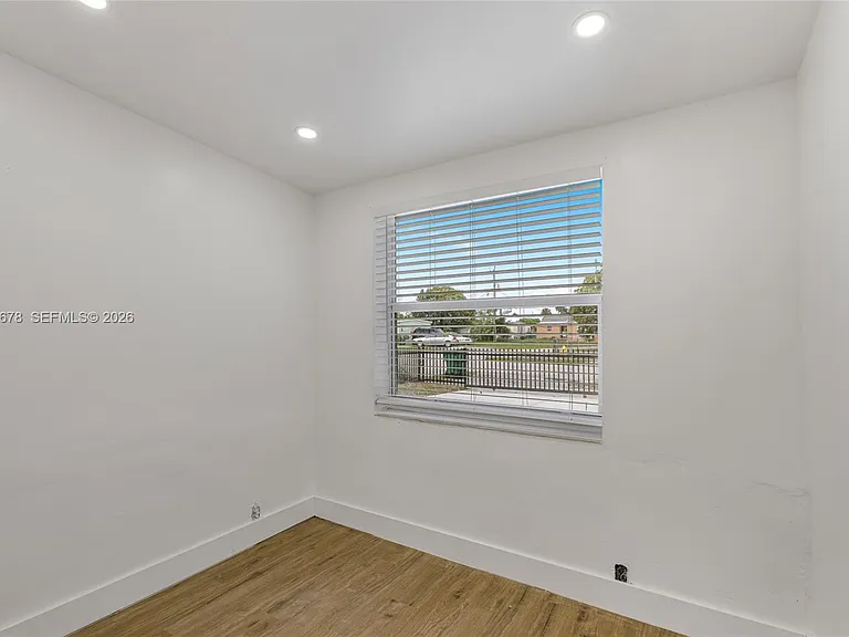2290 Rutland St — Photo 19